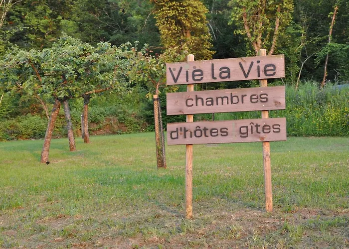 Et Table D'hotes Vie La Vie Bed & Breakfast Bains-les-Bains